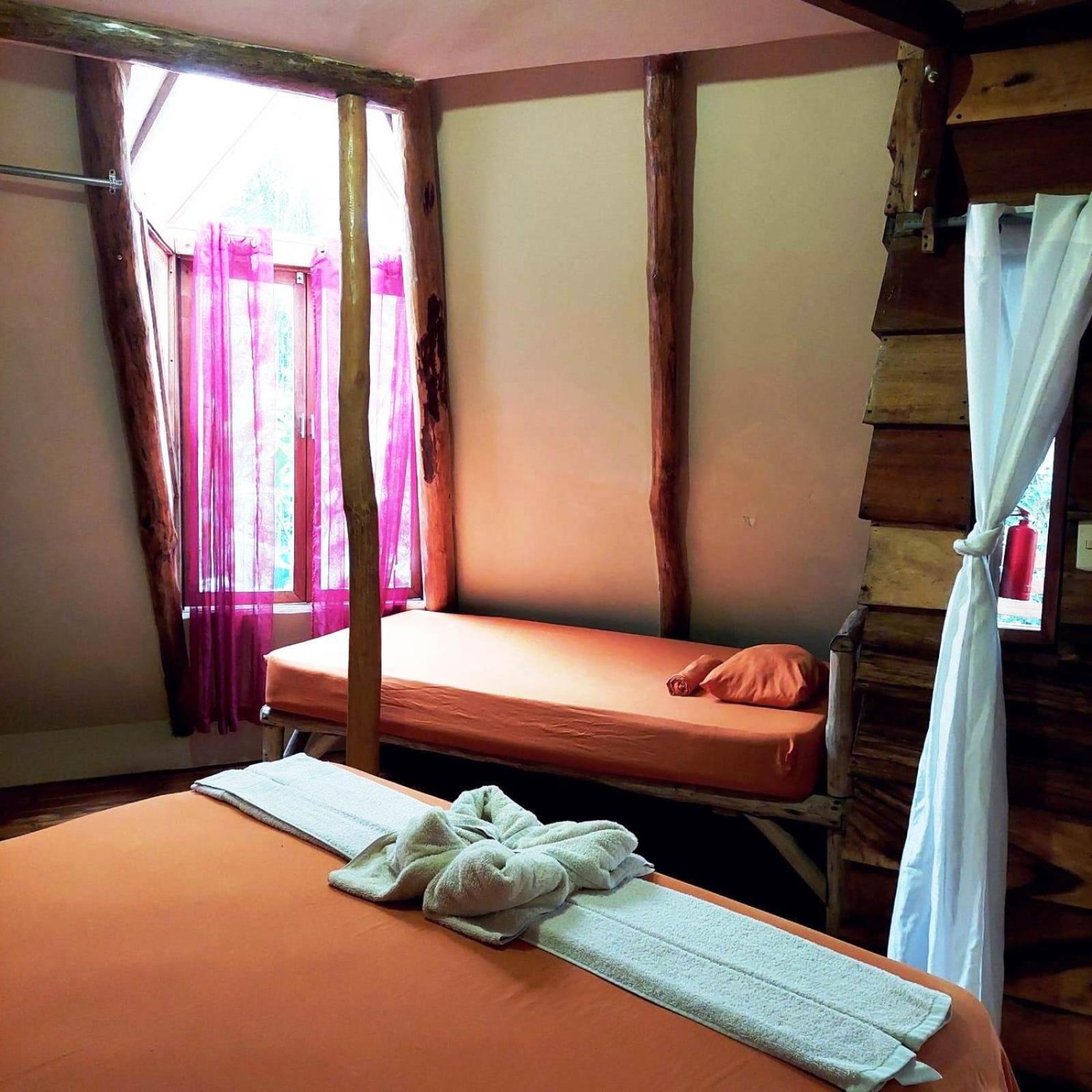 Se Ua Bed and Breakfast Manzanillo  Exteriör bild