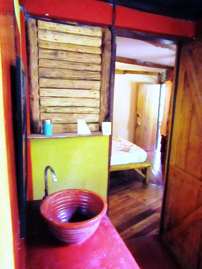 Se Ua Bed and Breakfast Manzanillo  Exteriör bild